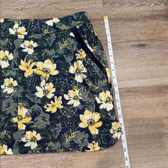 Sunday Navy Floral Mini Skirt - Picture 4 of 9